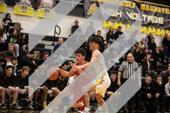 ct-sta-spt-boys-basketball-lw-central-andrew-st-020620-7122
