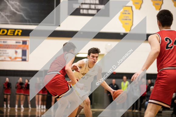 ct-sta-spt-boys-basketball-lw-central-andrew-st-020620-7401