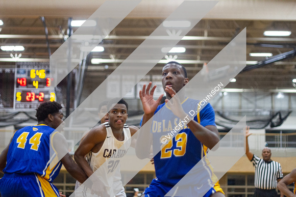 3067621_ct-sta-spt-boys-basketball-de-la-salle-mount-carmel-st-1216-2299.jpg