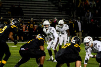 ct-sta-spt-football-mount-carmel-st-laurence-st-1014-1168.jpg